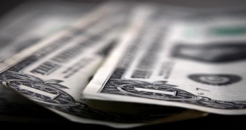 Forex - U.S. Dollar Inches Down After Inflation Data